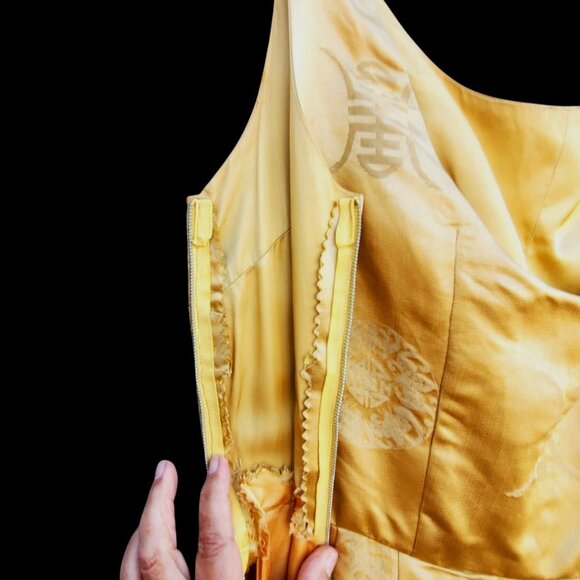 1950s Pin Up Wiggle Dress 10 Curvy Gold Chinese Brocade Rockabilly 25" Waist - Picture 7 of 10